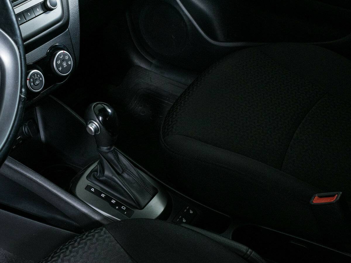 Kia Rio б/у, 2016, Автоматическая. Фото: #12