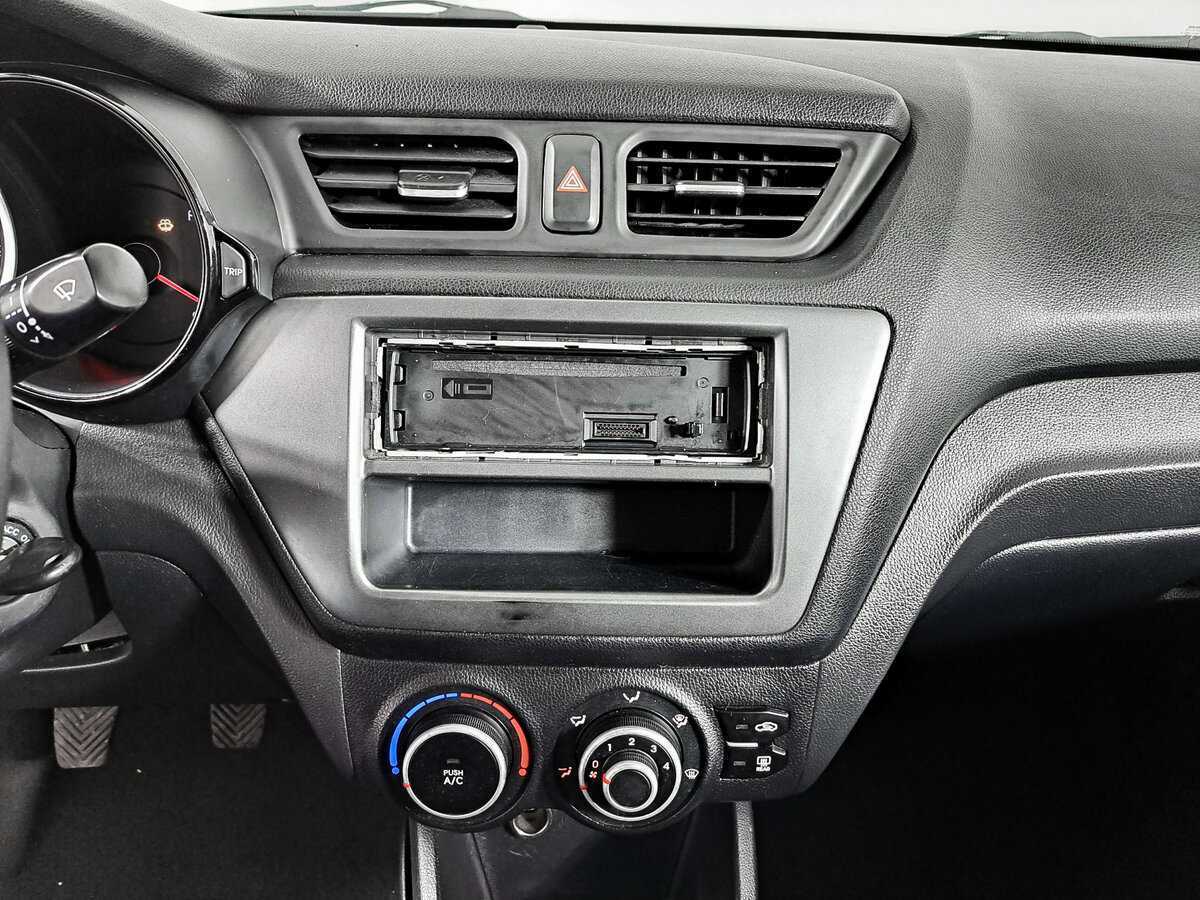 Kia Rio б/у, 2013, Механическая. Фото: #12