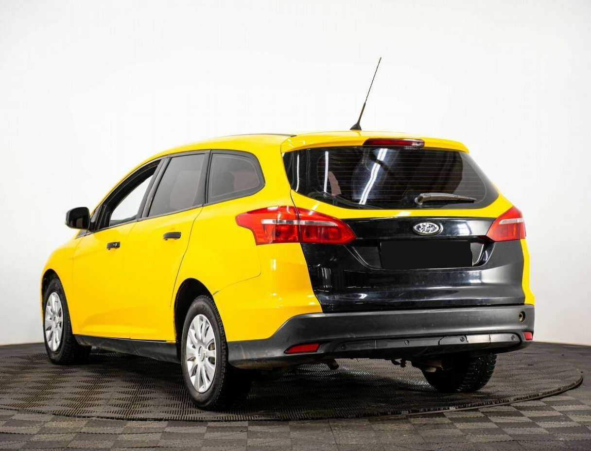 Ford Focus б/у, 2016, Механическая. Фото: #3