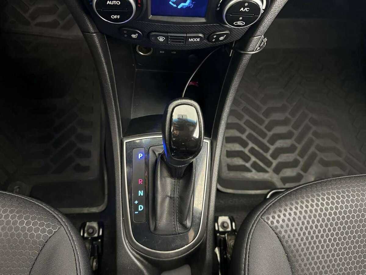 Hyundai Solaris б/у, 2016, Автоматическая. Фото: #11
