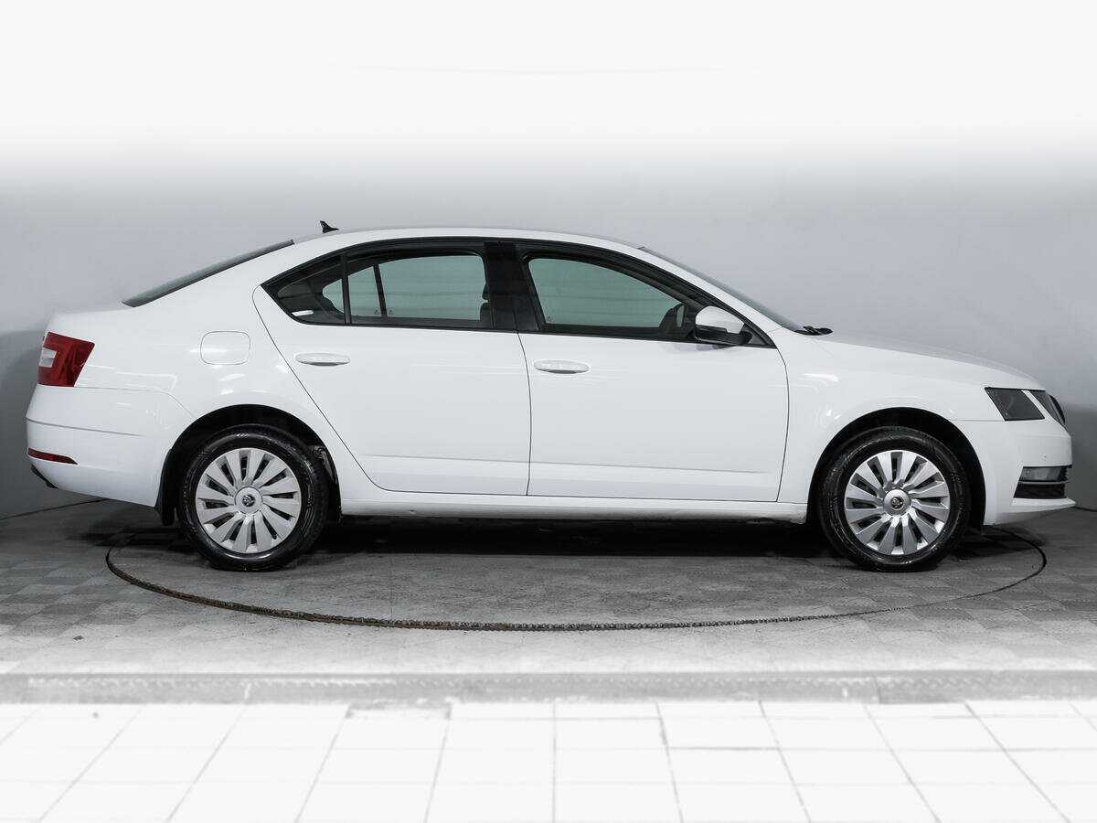 Skoda Octavia б/у, 2019, Автоматическая. Фото: #3