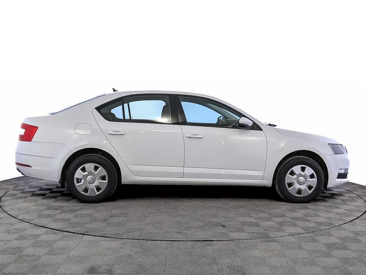 Skoda Octavia б/у, 2019, Автоматическая. Фото: #3