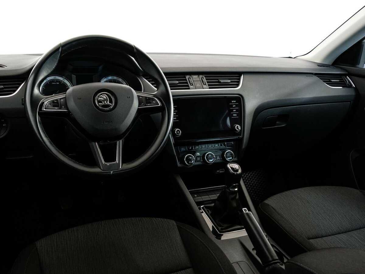 Skoda Octavia б/у, 2018, Механическая. Фото: #10