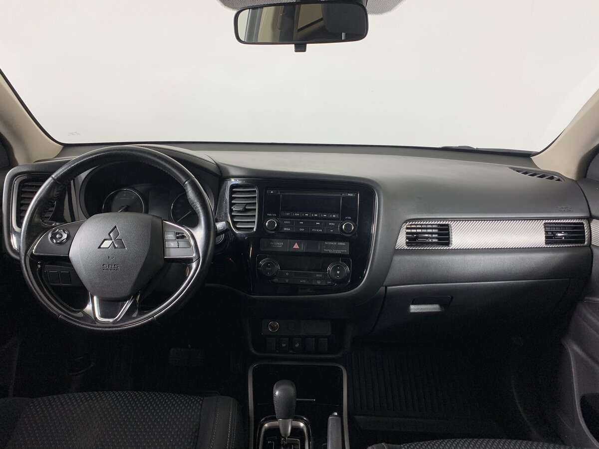 Mitsubishi Outlander б/у, 2018, Вариатор. Фото: #10