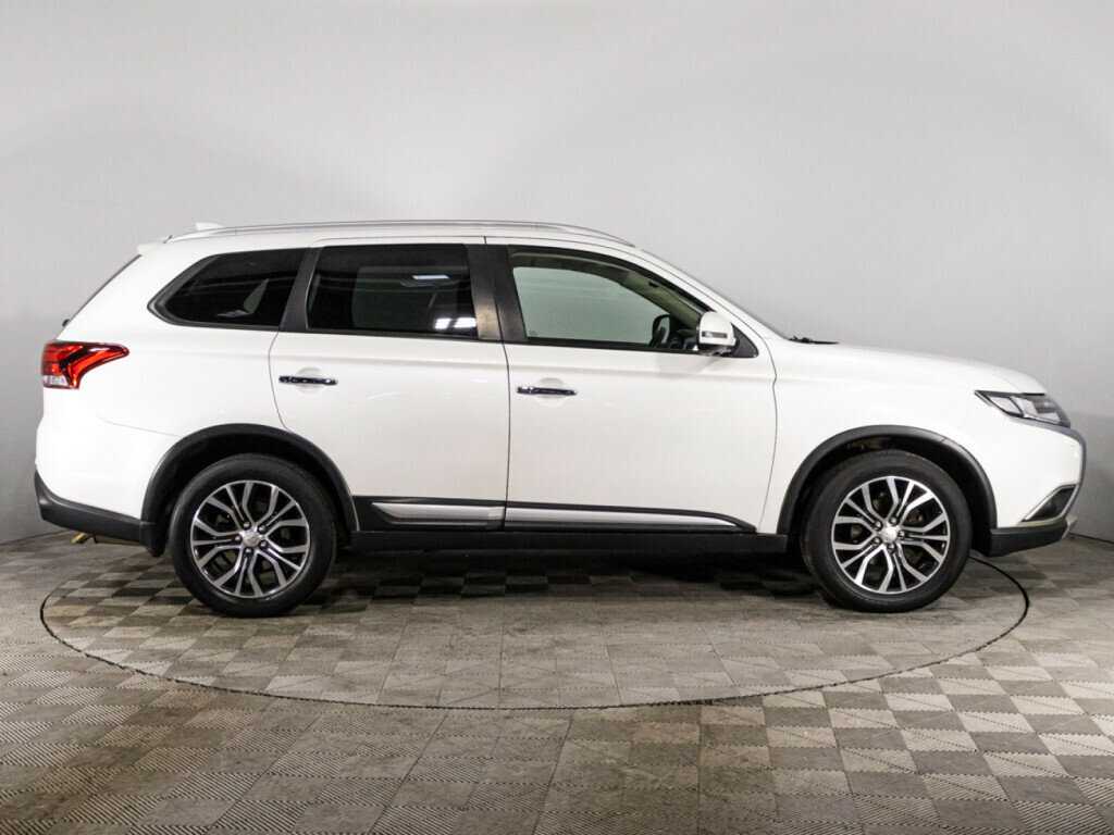 Mitsubishi Outlander б/у, 2018, Вариатор. Фото: #3