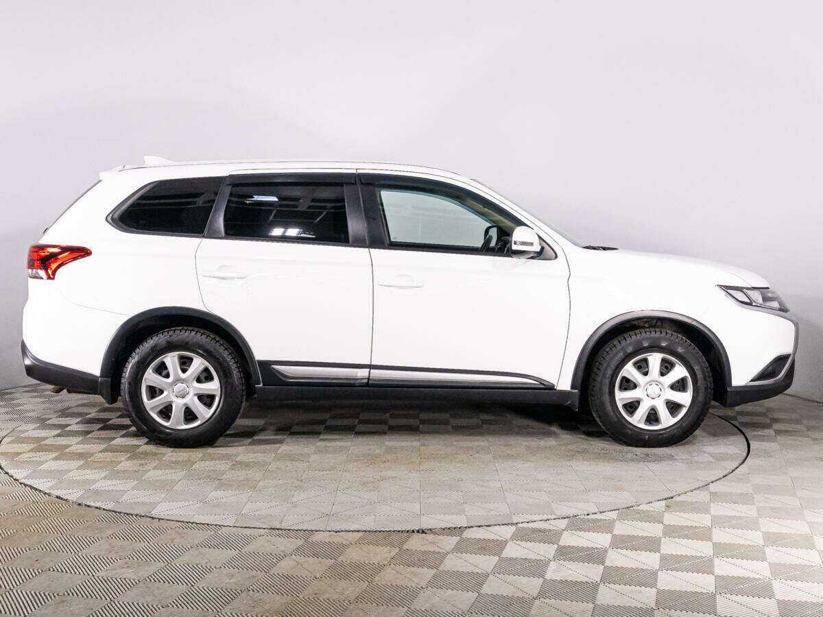 Mitsubishi Outlander б/у, 2019, Вариатор. Фото: #3