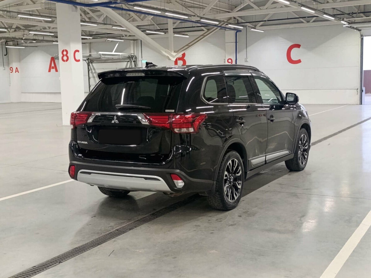 Mitsubishi Outlander б/у, 2021, Вариатор. Фото: #4