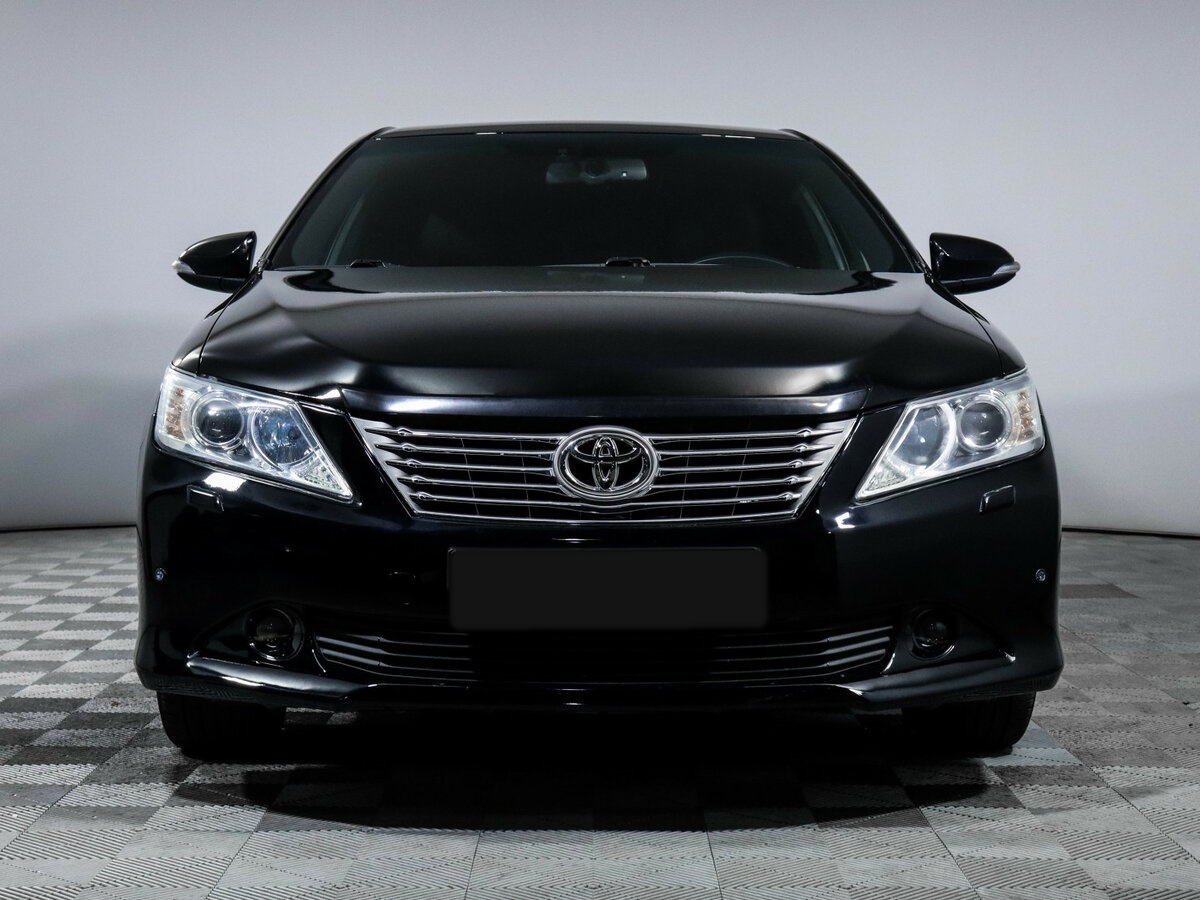 Toyota Camry б/у, 2014, Автоматическая. Фото: #1