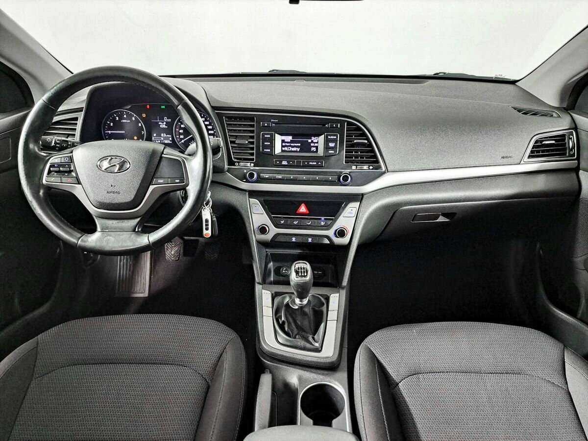 Hyundai Elantra б/у, 2018, Механическая. Фото: #13
