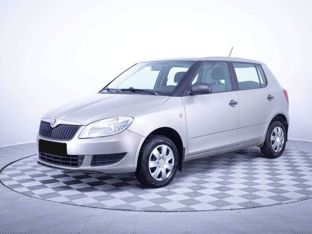 Skoda Fabia б/у, 2013, Механическая. Фото: #0