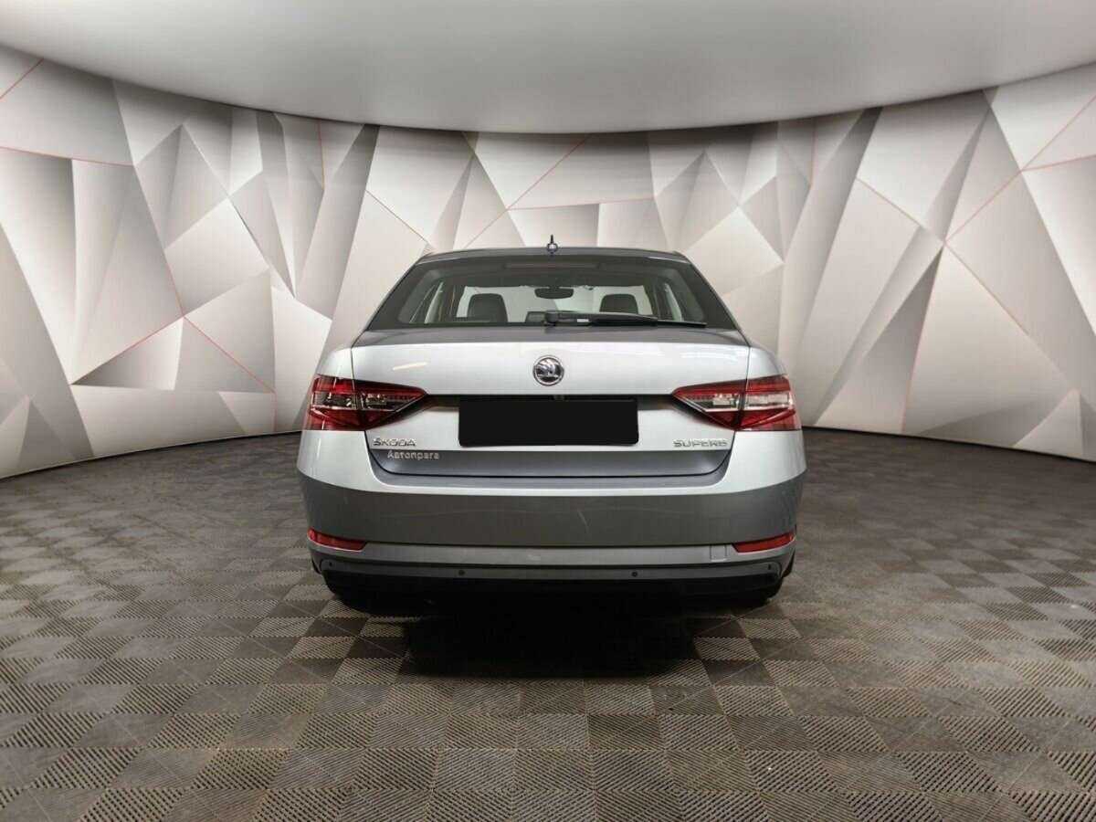 Skoda Superb б/у, 2017, Роботизированная. Фото: #7