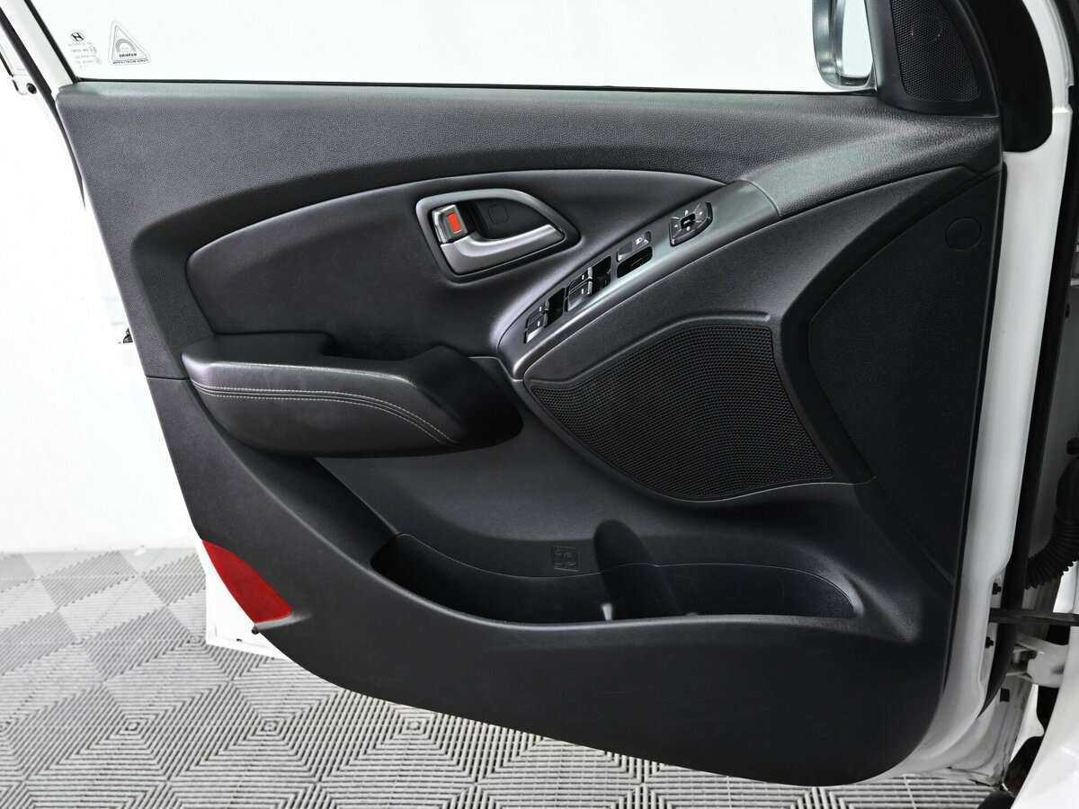 Hyundai ix35 б/у, 2014, Автоматическая. Фото: #7
