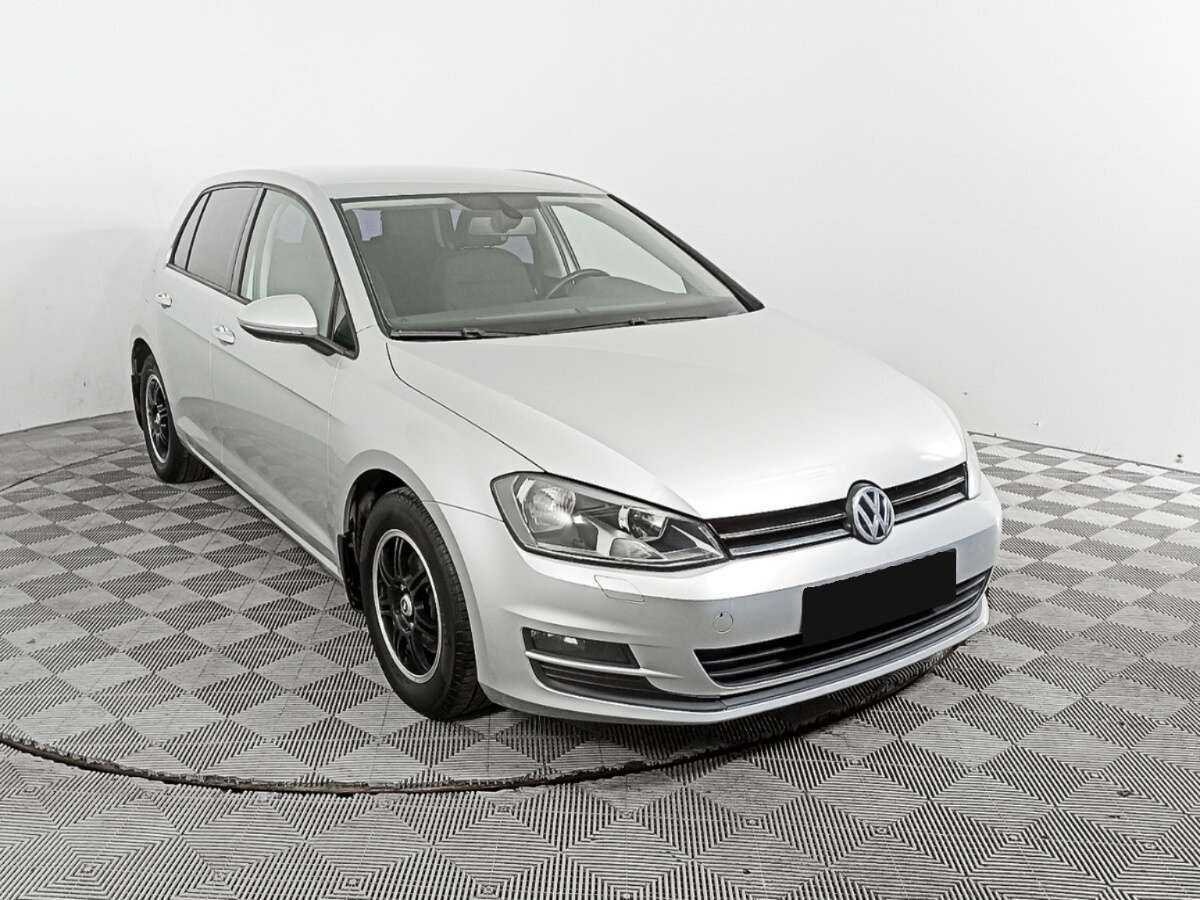 Volkswagen Golf б/у, 2013, Механическая. Фото: #2