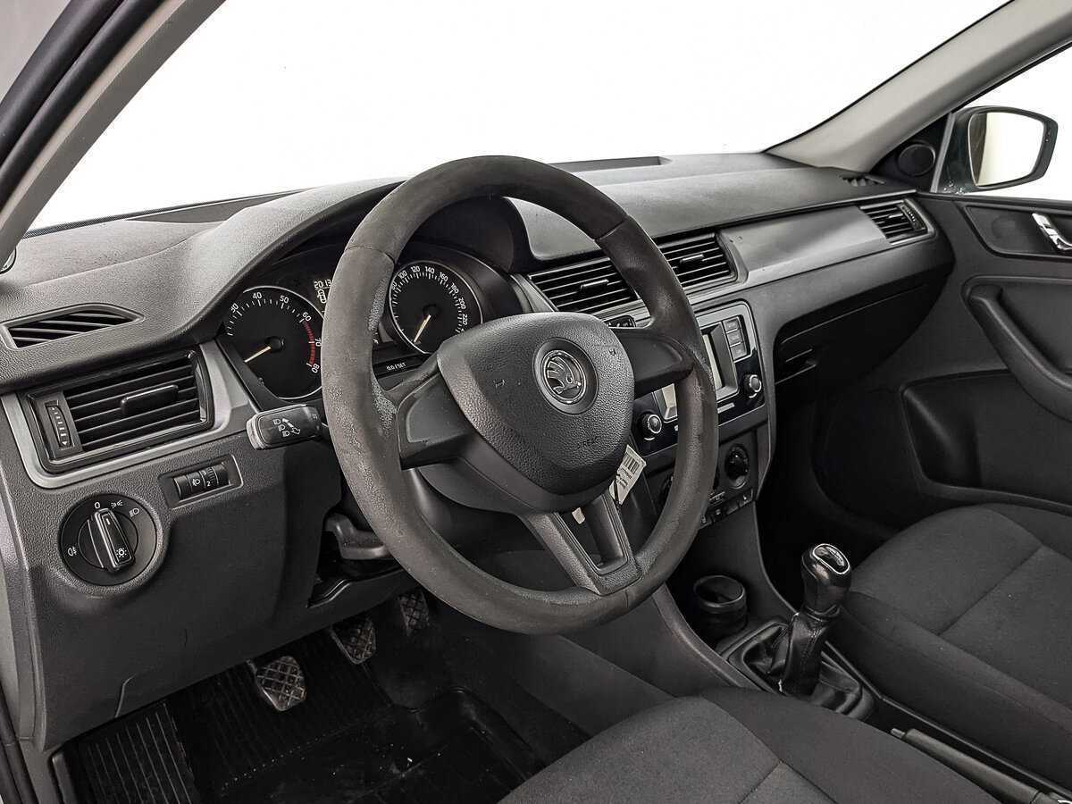 Skoda Rapid б/у, 2017, Механическая. Фото: #14