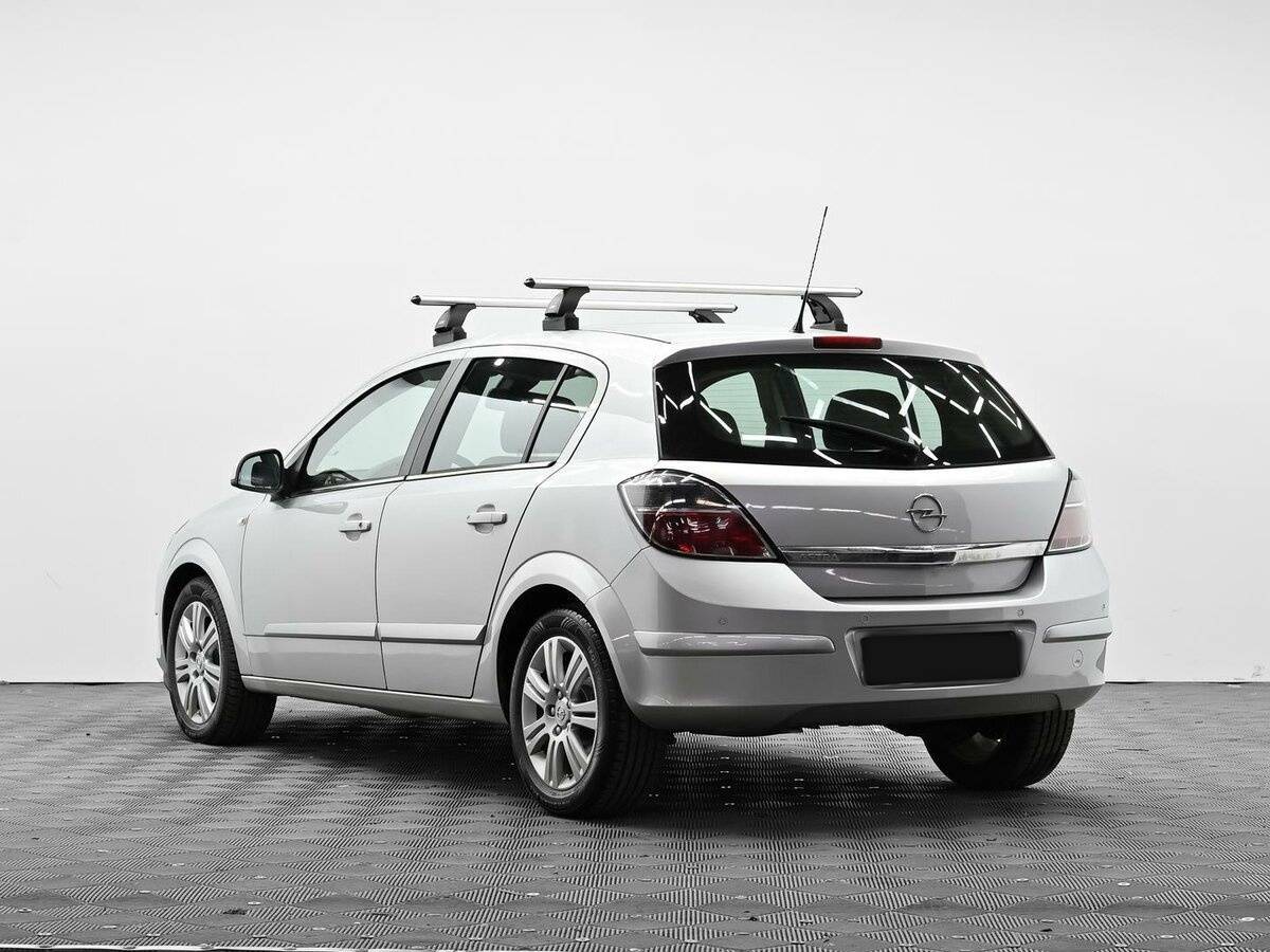 Opel Astra б/у, 2012, Автоматическая. Фото: #2