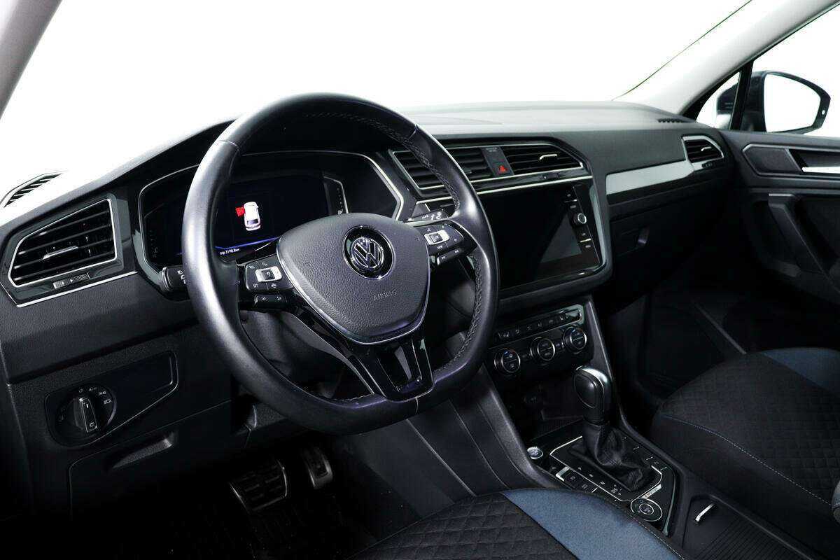 Volkswagen Tiguan б/у, 2020, Роботизированная. Фото: #12