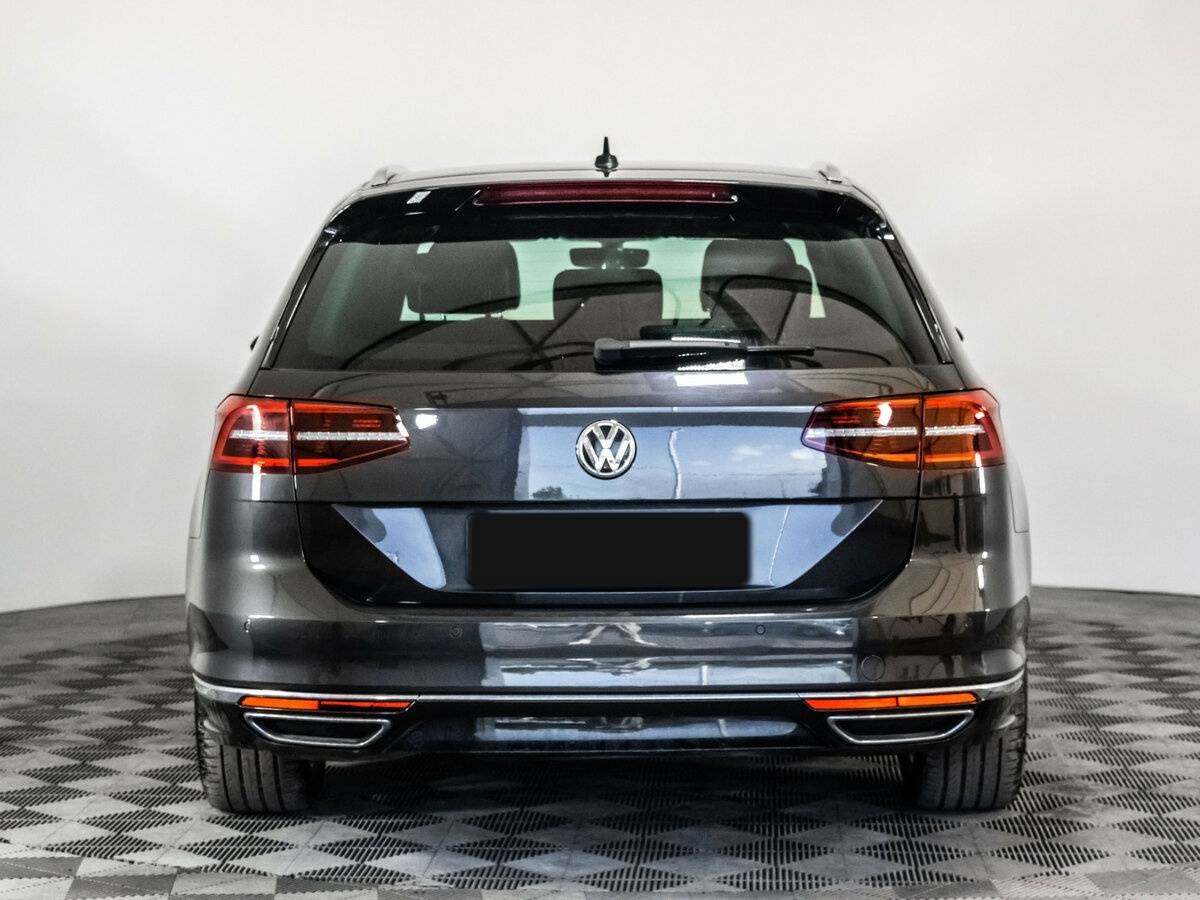 Volkswagen Passat б/у, 2018, Роботизированная. Фото: #5