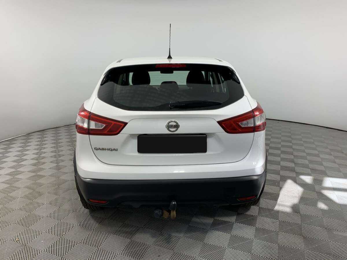 Nissan Qashqai б/у, 2015, Механическая. Фото: #4