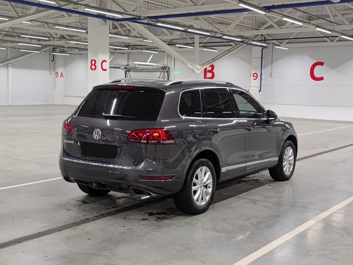 Volkswagen Touareg б/у, 2012, Автоматическая. Фото: #4