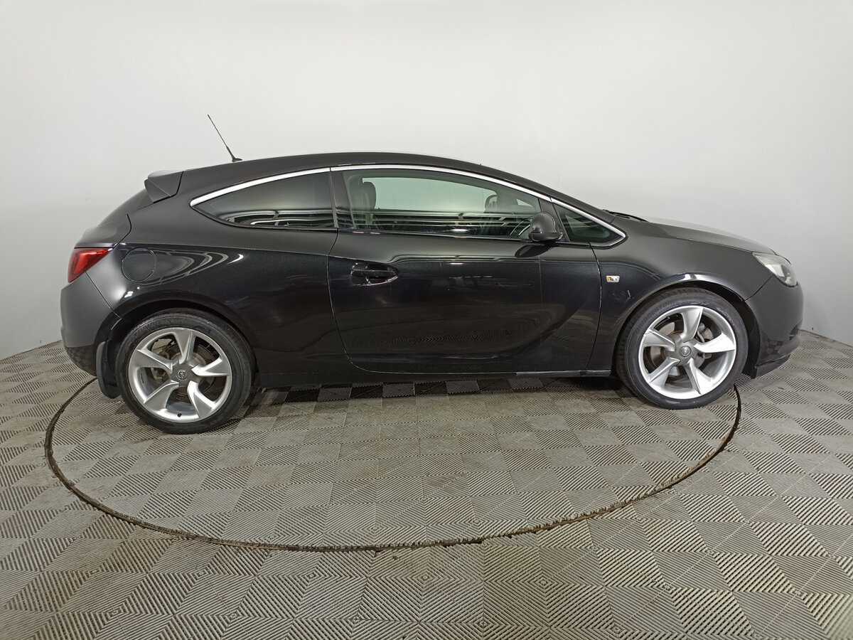 Opel Astra б/у, 2013, Механическая. Фото: #3
