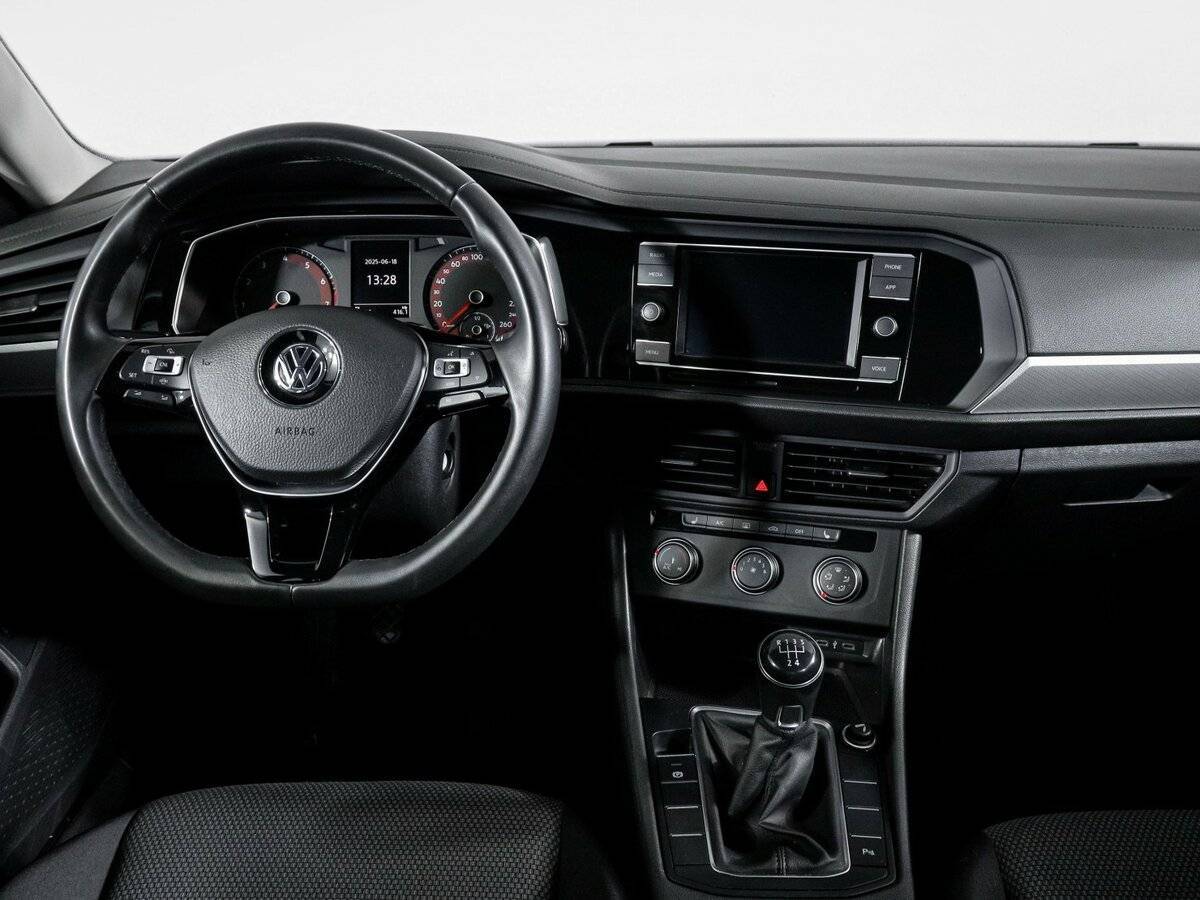 Volkswagen Jetta б/у, 2020, Механическая. Фото: #11