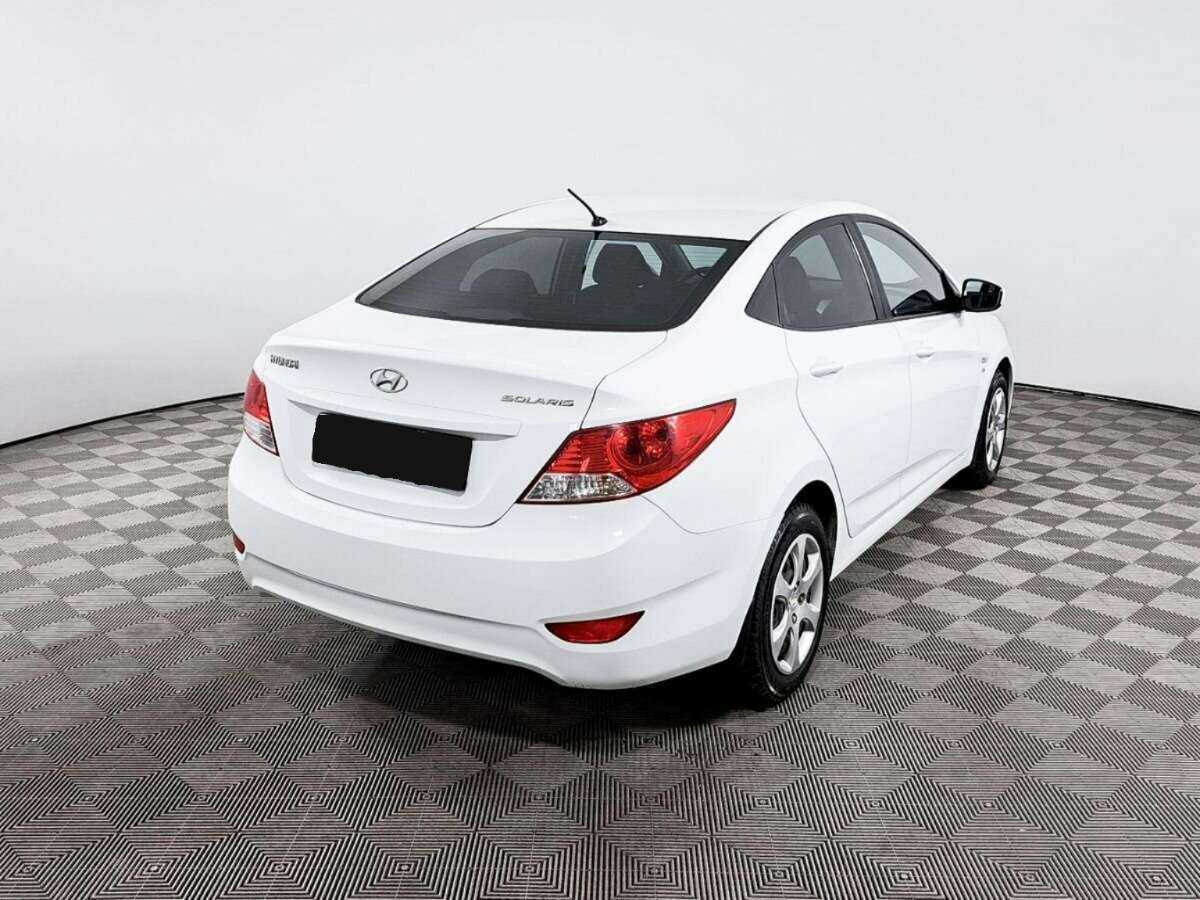 Hyundai Solaris б/у, 2013, Автоматическая. Фото: #4