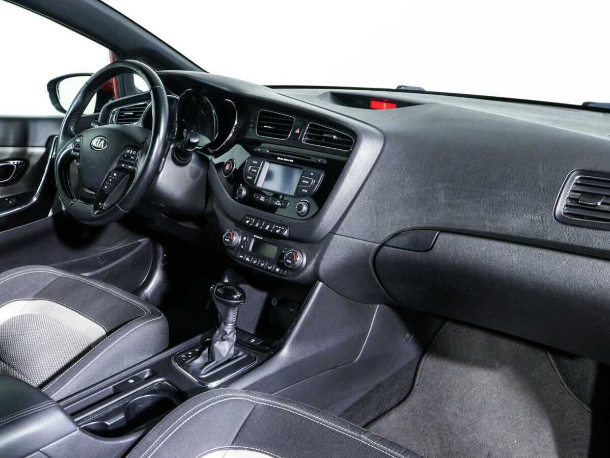 Kia Ceed б/у, 2013, Автоматическая. Фото: #6