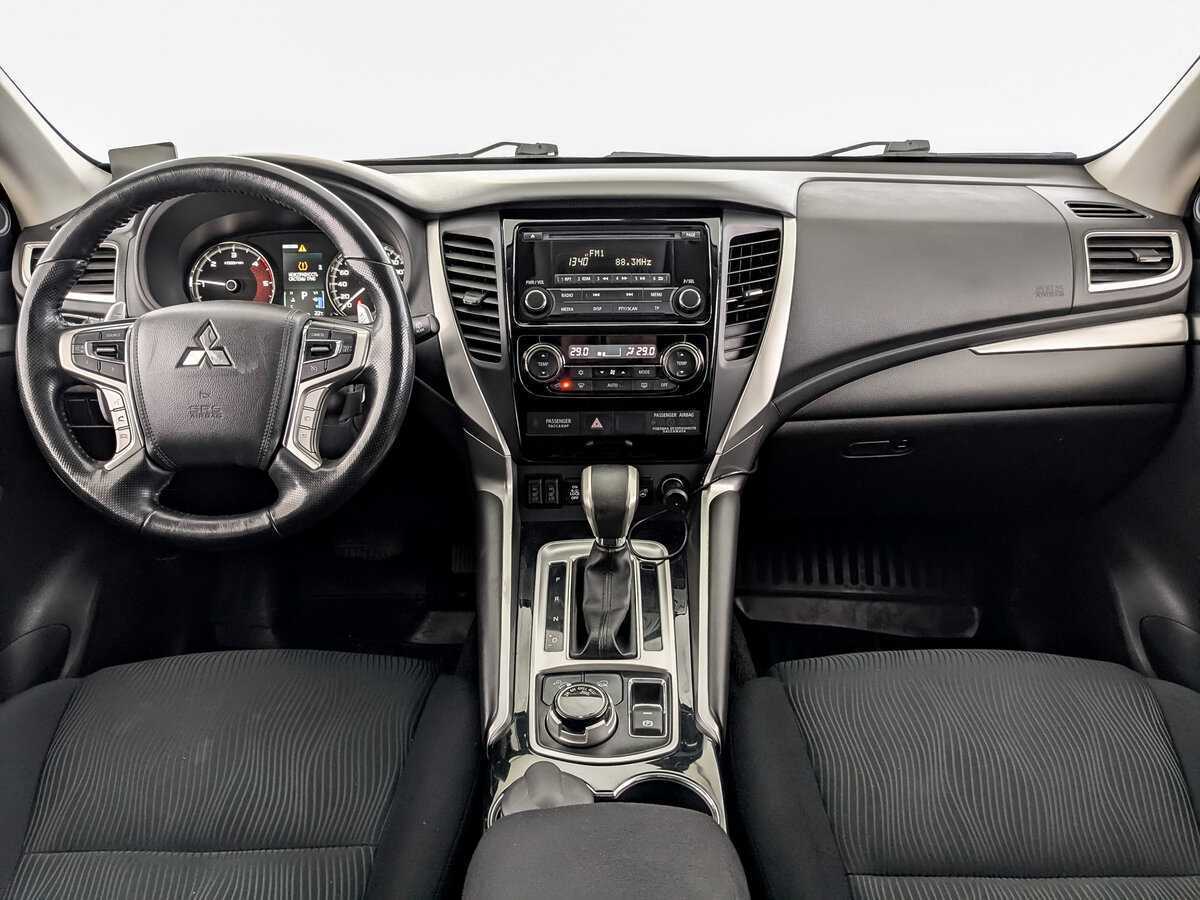 Mitsubishi Pajero Sport б/у, 2018, Автоматическая. Фото: #13