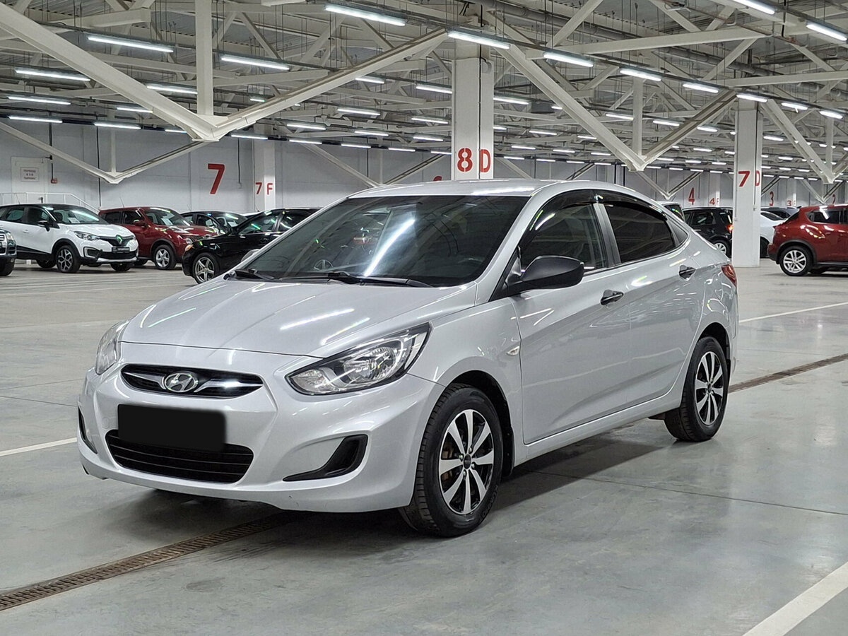 Hyundai Solaris б/у, 2014, Механическая. Фото: #0