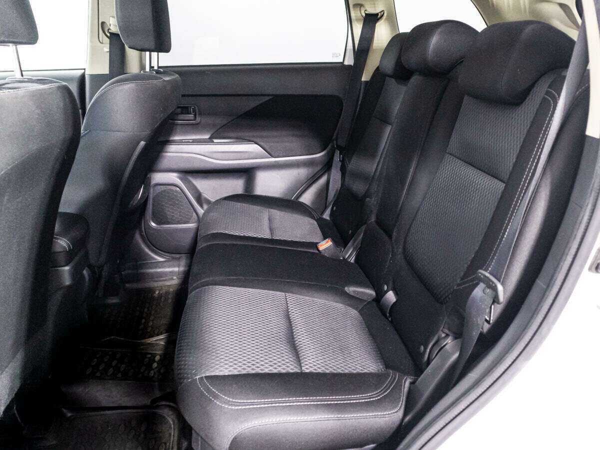 Mitsubishi Outlander б/у, 2019, Вариатор. Фото: #9
