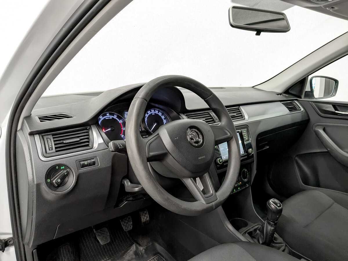 Skoda Rapid б/у, 2017, Механическая. Фото: #15