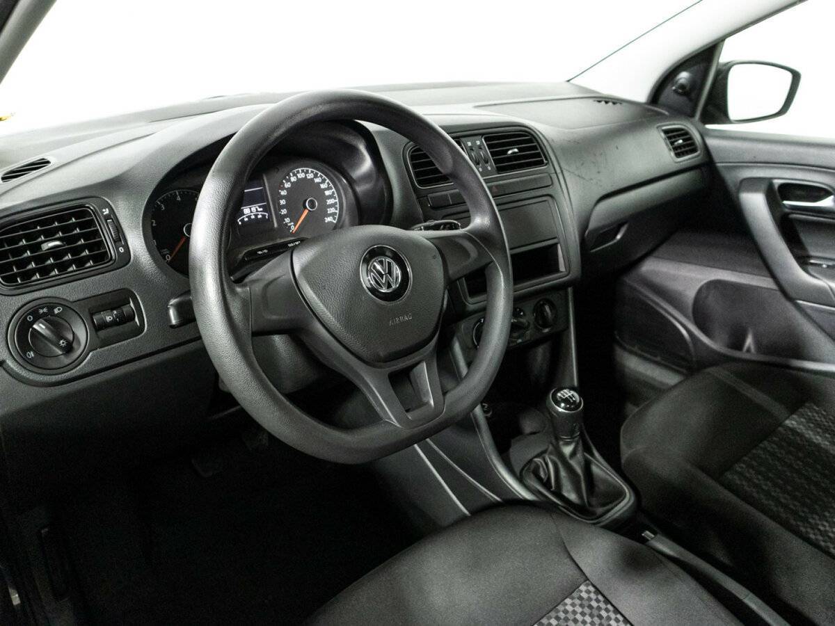Volkswagen Polo б/у, 2016, Механическая. Фото: #10