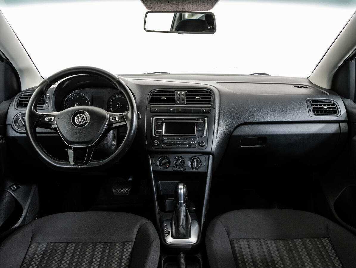 Volkswagen Polo б/у, 2020, Автоматическая. Фото: #9