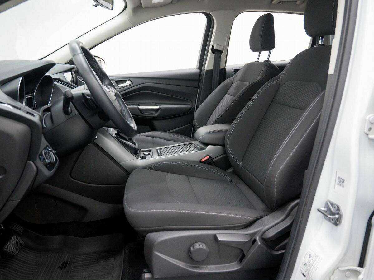 Ford Kuga б/у, 2017, Автоматическая. Фото: #14