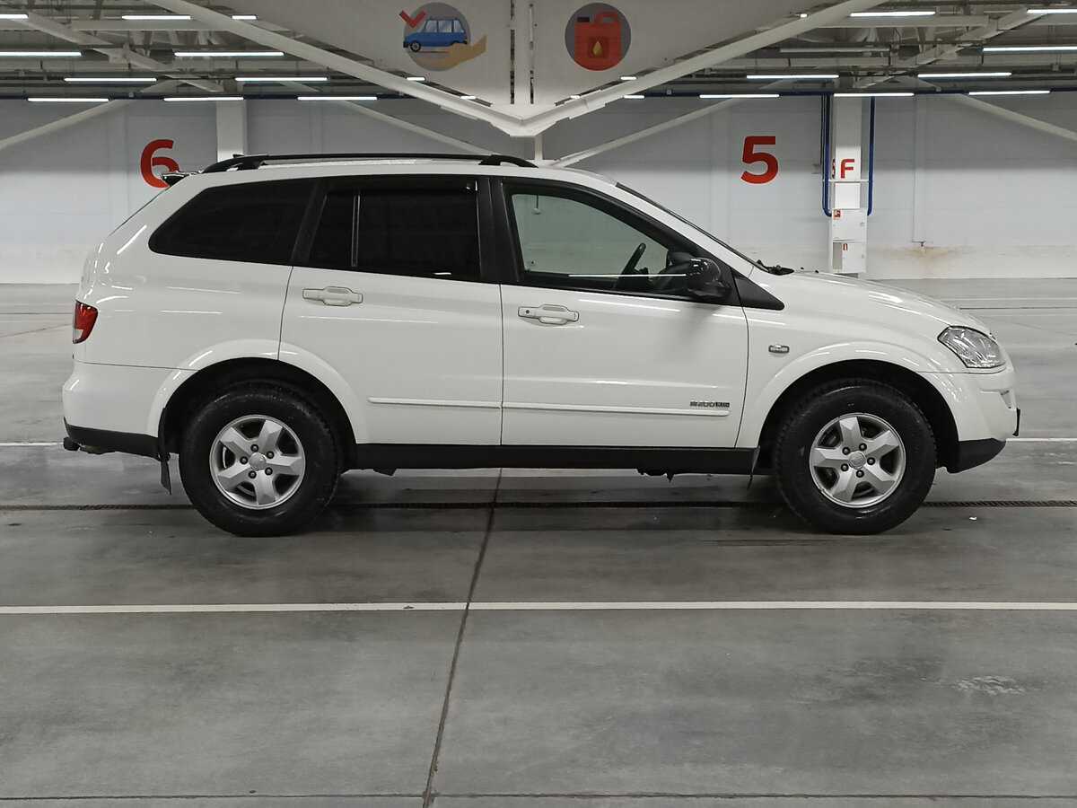 SsangYong Kyron б/у, 2013, Автоматическая. Фото: #3