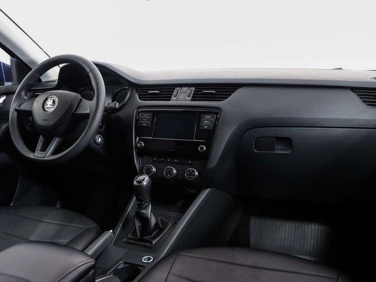 Skoda Octavia б/у, 2018, Механическая. Фото: #6