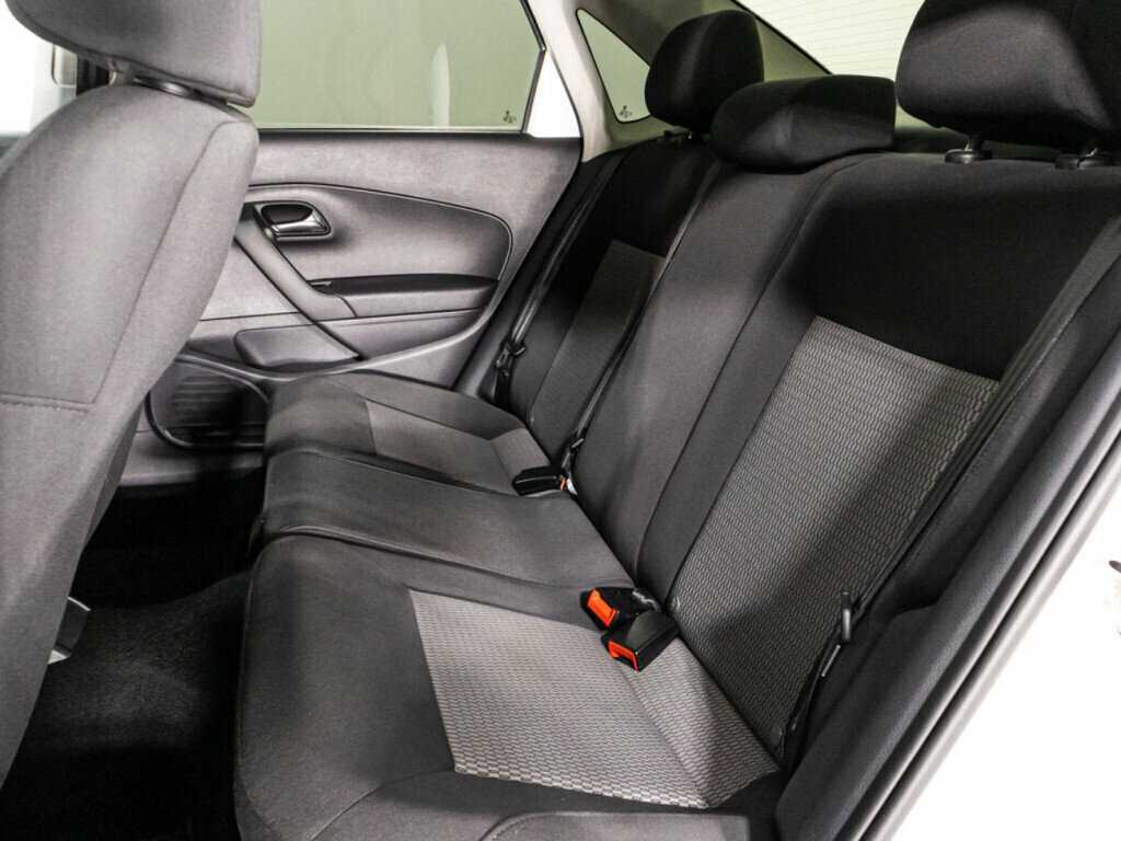 Volkswagen Polo б/у, 2013, Автоматическая. Фото: #9