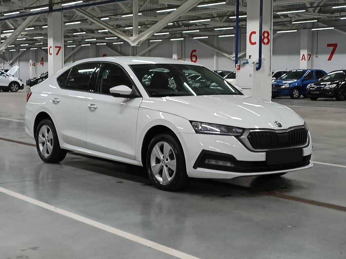 Skoda Octavia б/у, 2021, Автоматическая. Фото: #2