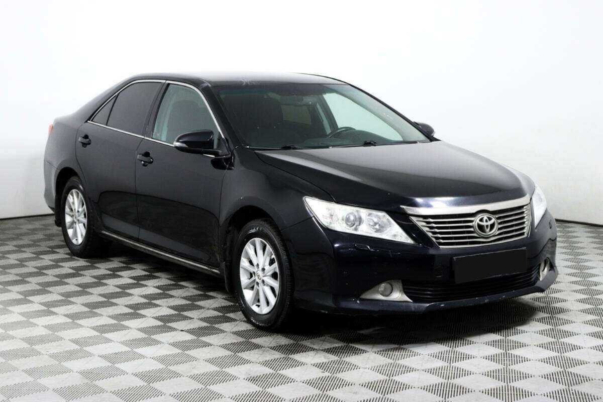 Toyota Camry б/у, 2012, Автоматическая. Фото: #2