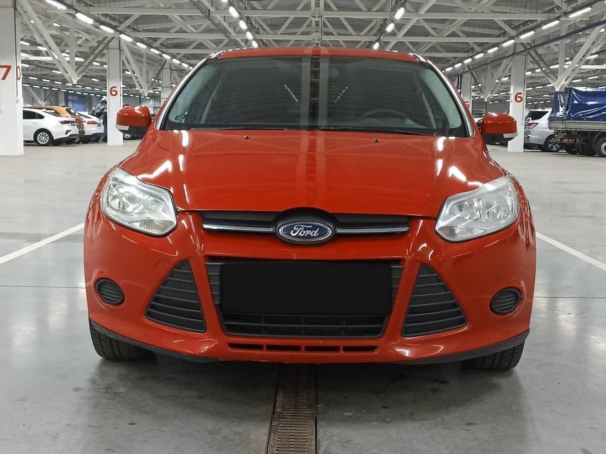 Ford Focus б/у, 2012, Механическая. Фото: #1