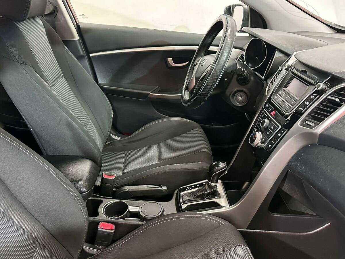 Hyundai i30 б/у, 2012, Автоматическая. Фото: #9