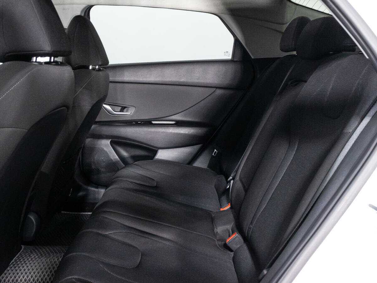 Hyundai Elantra б/у, 2021, Автоматическая. Фото: #9