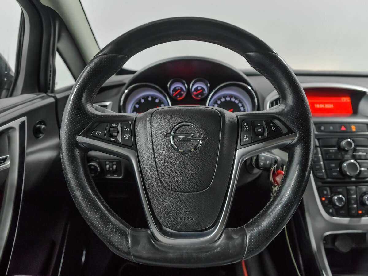 Opel Astra б/у, 2013, Автоматическая. Фото: #5