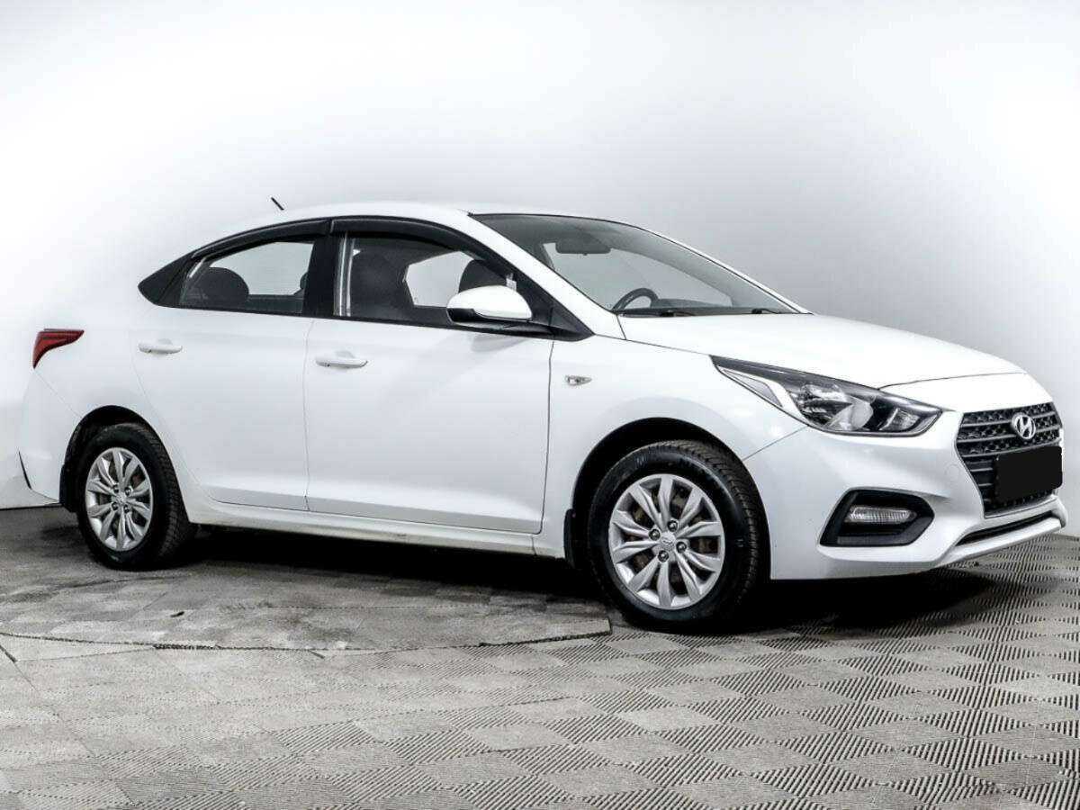 Hyundai Solaris б/у, 2018, Механическая. Фото: #2