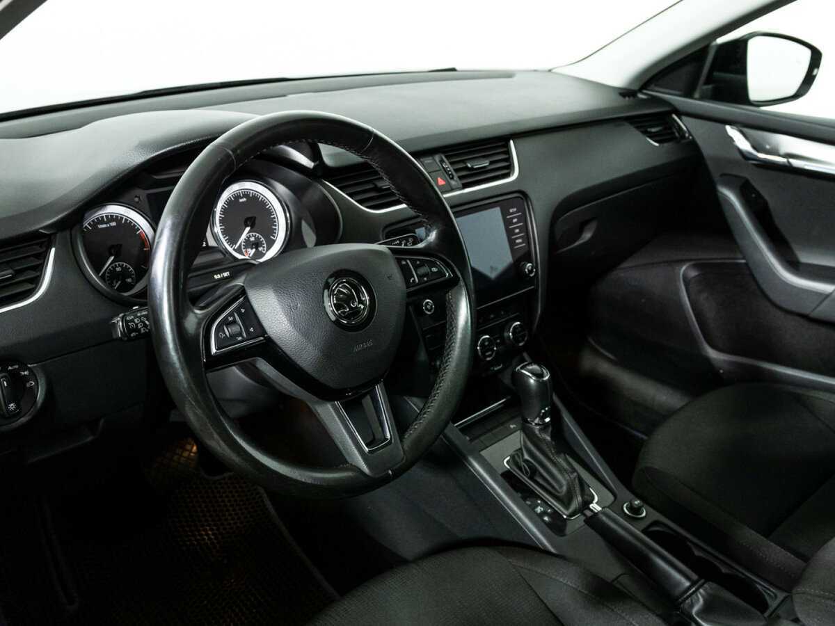 Skoda Octavia б/у, 2018, Роботизированная. Фото: #10
