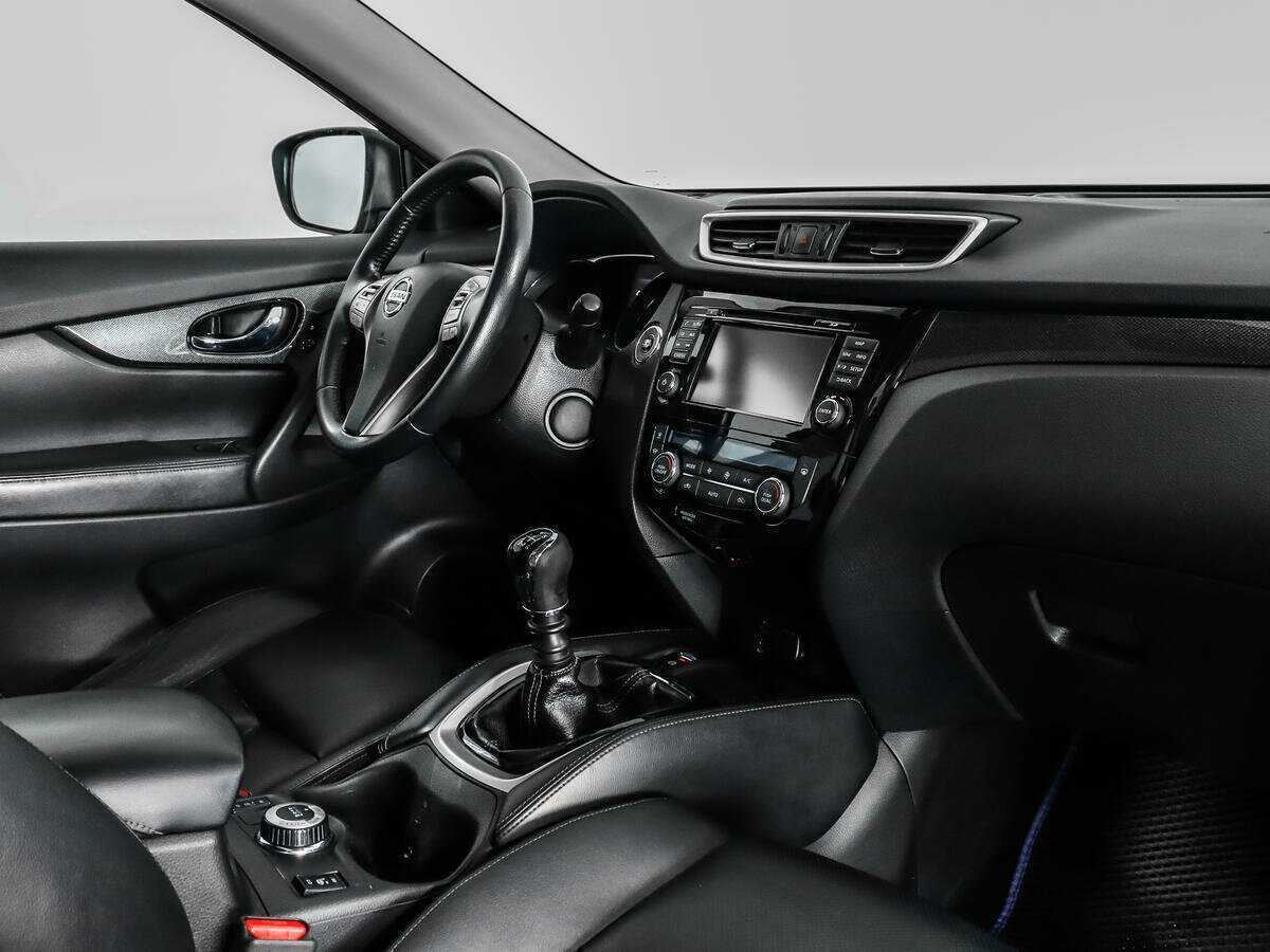 Nissan X-Trail б/у, 2015, Механическая. Фото: #11
