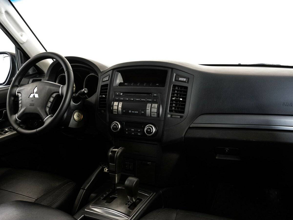 Mitsubishi Pajero б/у, 2012, Автоматическая. Фото: #5