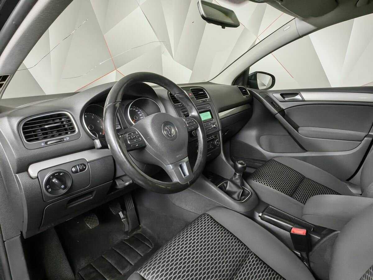 Volkswagen Golf б/у, 2012, Механическая. Фото: #13