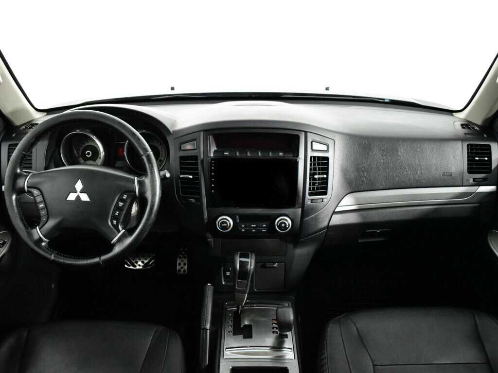 Mitsubishi Pajero б/у, 2014, Автоматическая. Фото: #11