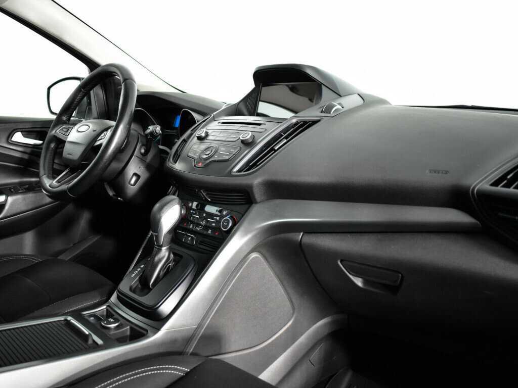 Ford Kuga б/у, 2017, Автоматическая. Фото: #8